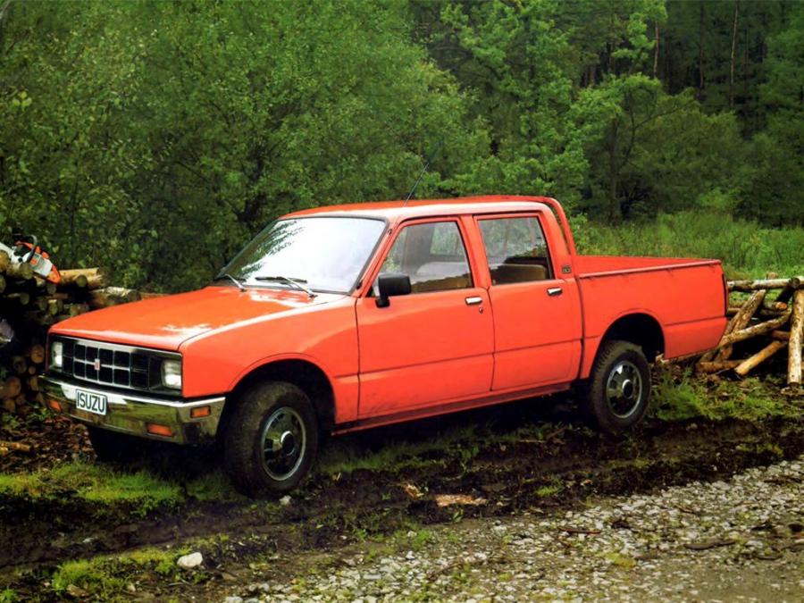  Isuzu Pickup Double Cab 1984 года  (фото 1 из 1)